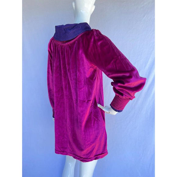 80s Magenta Long Sleeve Velvet Sweater - Picture 5 of 9
